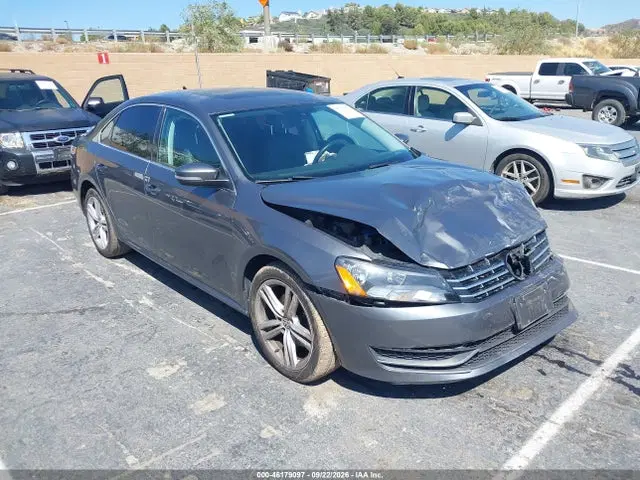1VWBV7A39FC085453 — 2015 Volkswagen Passat 2.0L Tdi SE, Передняя часть, фото до ремонта