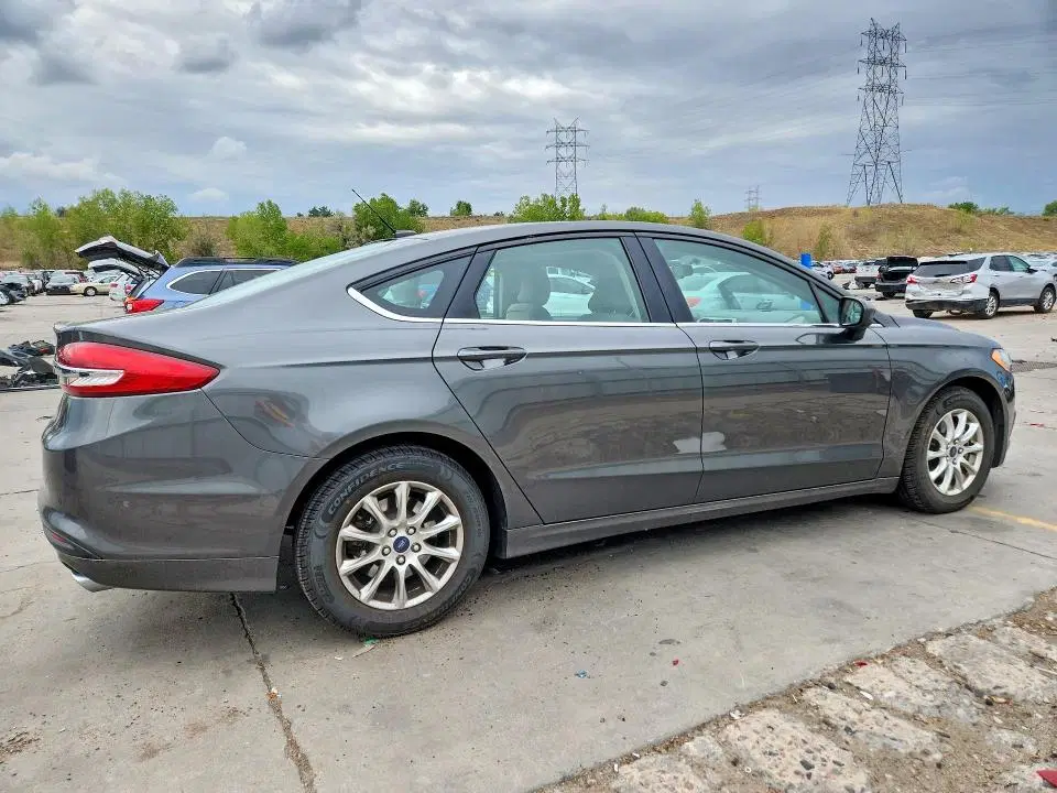 2018 Ford Fusion VIN 3FA6P0G75JR232254 фото 3