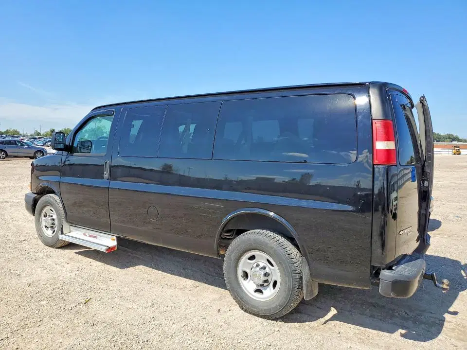 2013 CHEVROLET EXPRESS G2500 VIN 1GAWGPFA2D1178483 фото 2