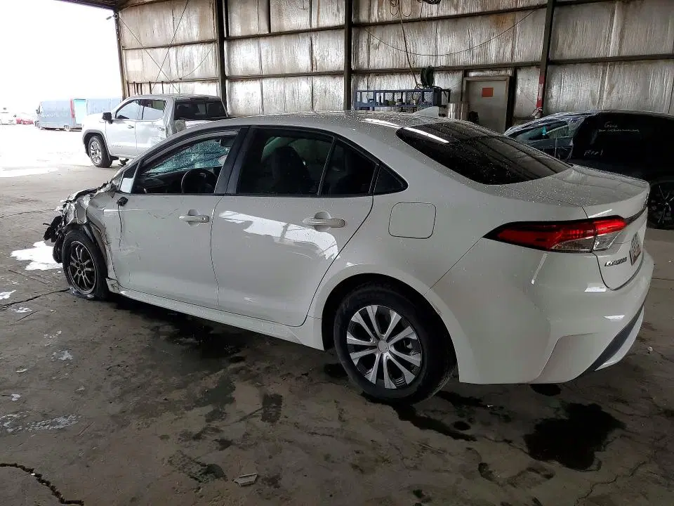 2022 Toyota Corolla VIN JTDEAMDE7N3011664 фото 2