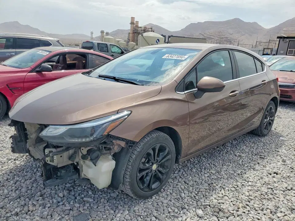 2019 Chevrolet Cruze VIN 3G1BH6SE4KS569810 фото 2