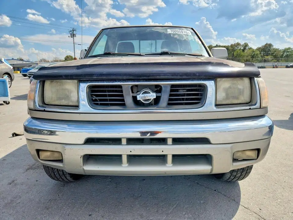 2000 NISSAN FRONTIER VIN 1N6ED26T5YC329940 фото 4