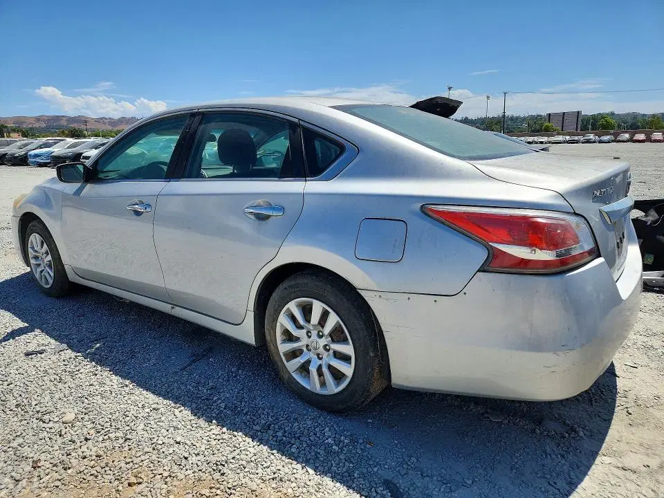 2015 Nissan Altima VIN 1N4AL3AP9FC429370 фото 2