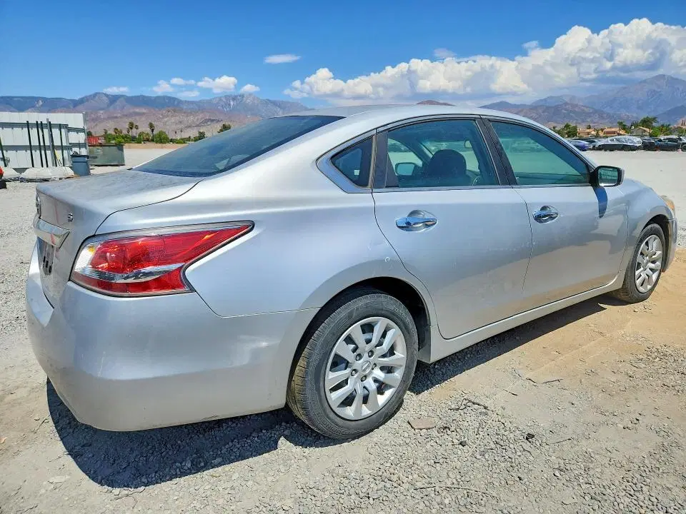 2015 Nissan Altima VIN 1N4AL3AP9FC429370 фото 3