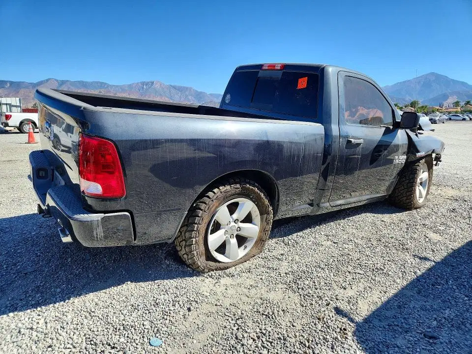 2016 RAM 1500 VIN 3C6JR6AT2GG206343 фото 3