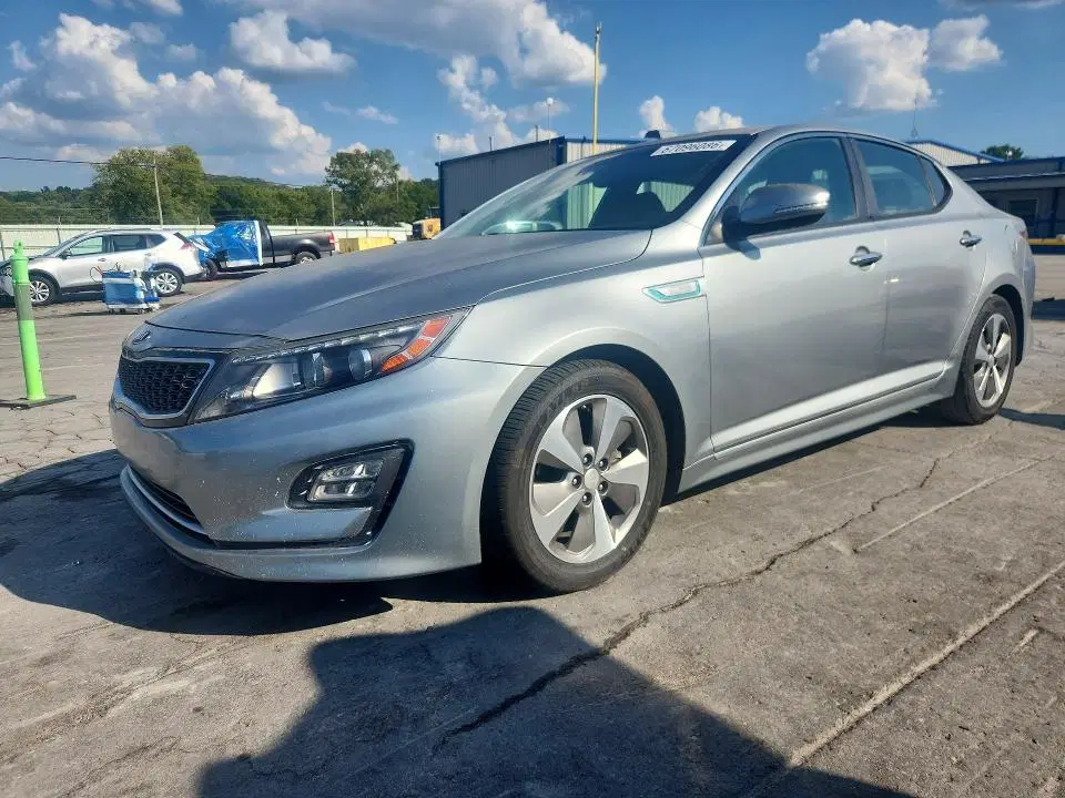 KNAGN4AD4E5075655 — 2014 Kia Optima, Задняя часть, фото до ремонта