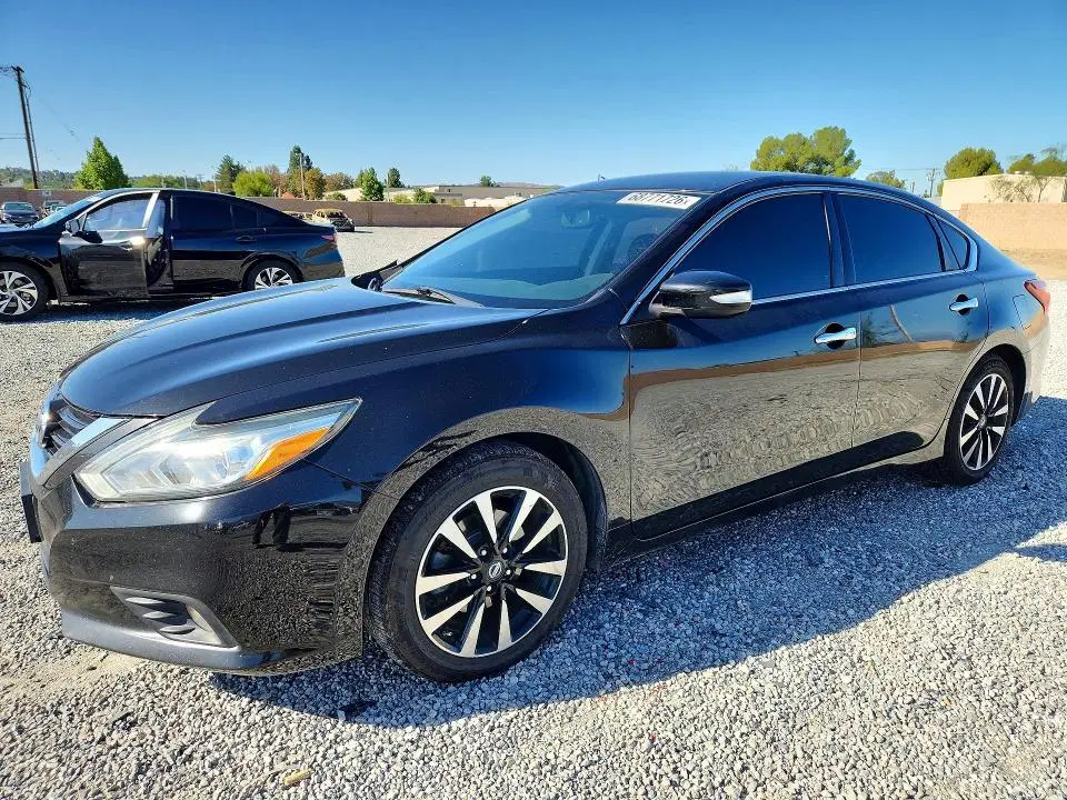 1N4AL3AP1JC229155 — 2018 Nissan Altima, боковая часть, фото до ремонта