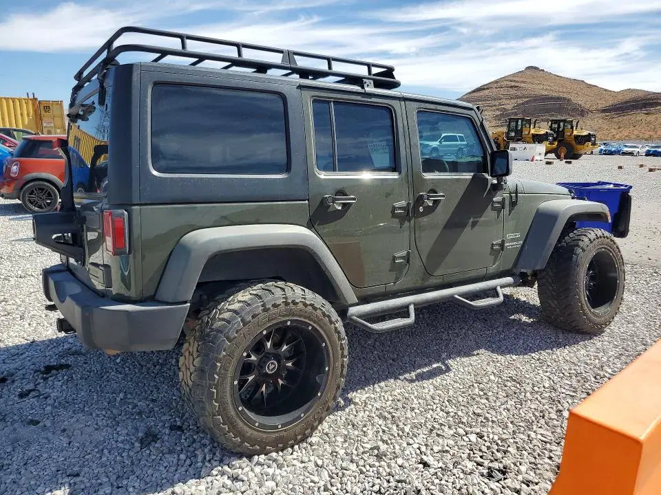 2016 Jeep WRANGLER UNLIMITED VIN 1C4BJWKG5GL156871 фото 3