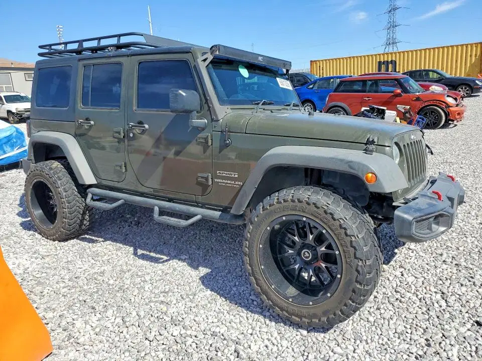 2016 Jeep WRANGLER UNLIMITED VIN 1C4BJWKG5GL156871 фото 4
