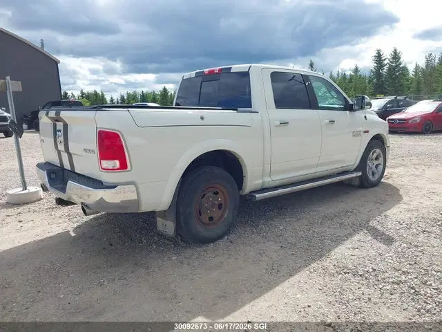 2016 RAM 1500 Laramie VIN 1C6RR7NMXGS328890 фото 4