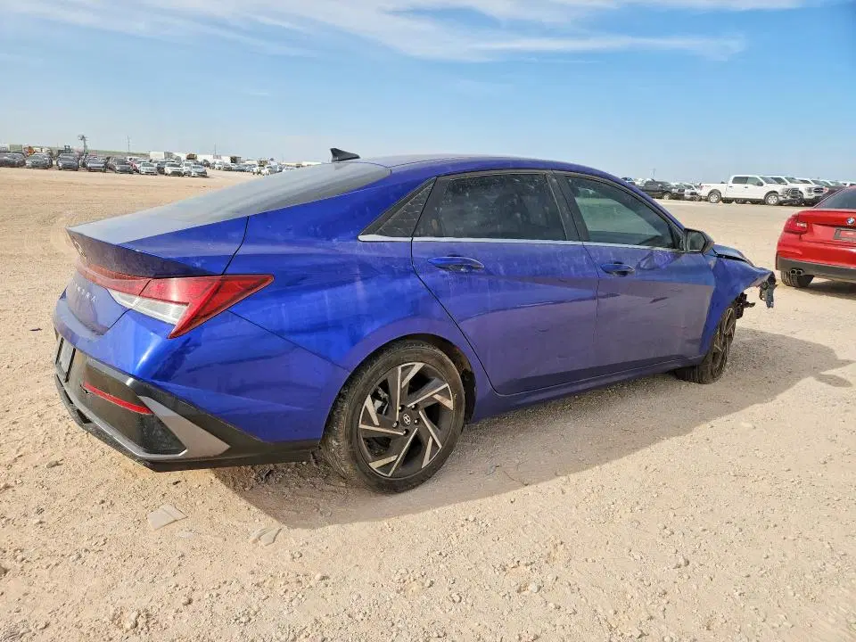 2024 HYUNDAI ELANTRA VIN KMHLS4DG2RU789159 фото 3