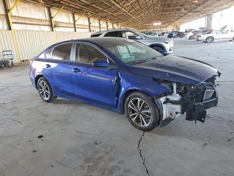 2023 KIA Forte VIN 3KPF24AD8PE675576 фото 4