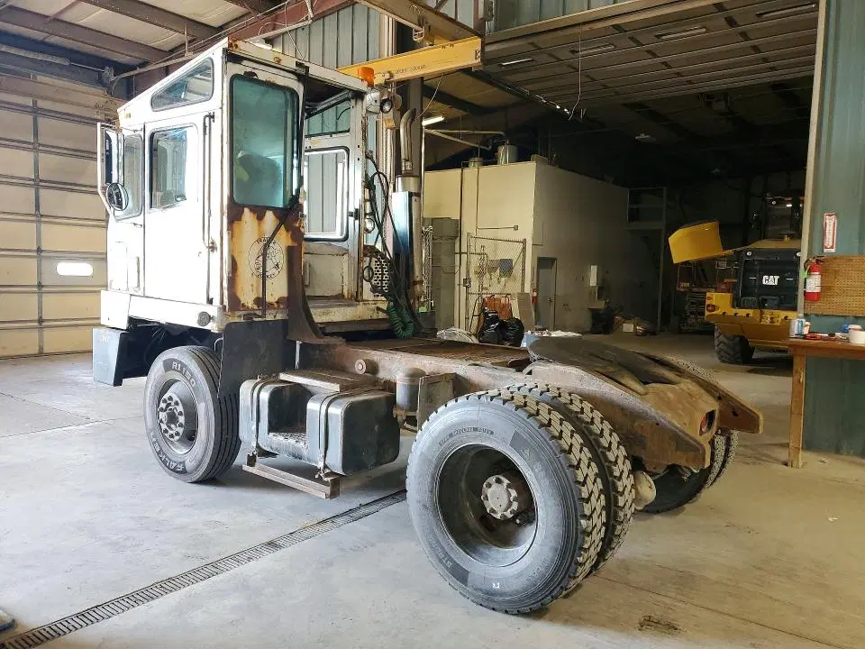 2003 CAPACITY OF TEXAS TJ5000 VIN 4LMBB21113L013864 фото 3