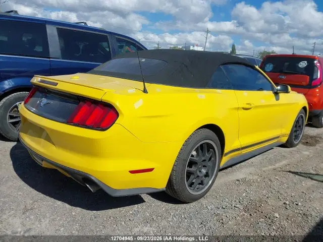 2017 Ford Mustang Convertible VIN 1FATP8UH7H5261041 фото 4