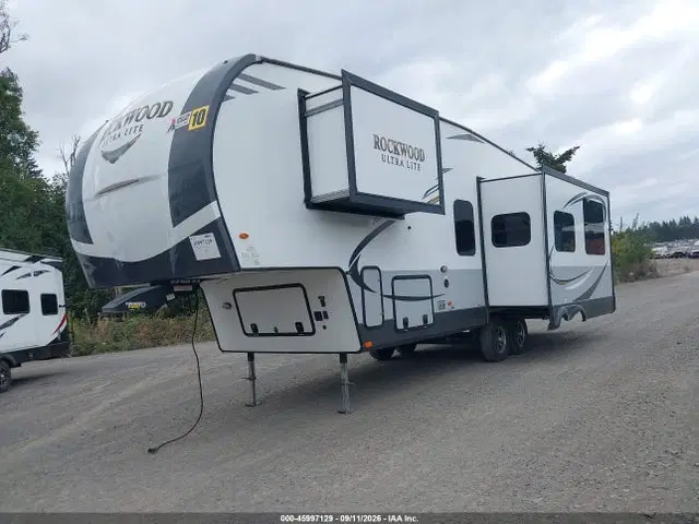 2019 Rockwood By Forest R Ultra Lite Series M- VIN 4X4FRLE29K1888198 фото 2