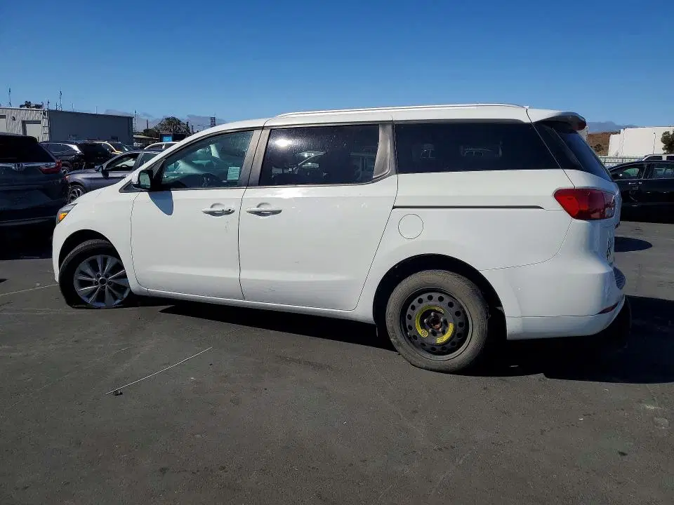 2017 KIA Sedona VIN KNDMB5C15H6250758 фото 2