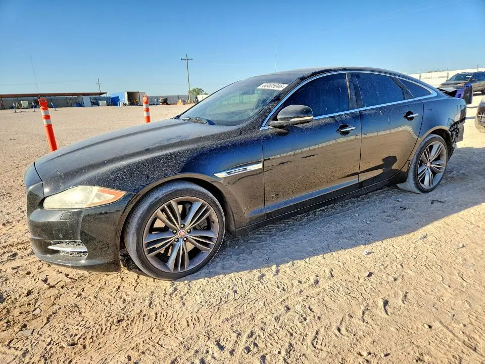 SAJWA1GT0FMV82553 — 2015 Jaguar XJ, задняя часть, фото до ремонта