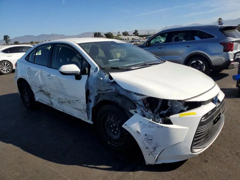 2025 Toyota Corolla Hybrid VIN JTDBCMFE4S3074968 фото 4