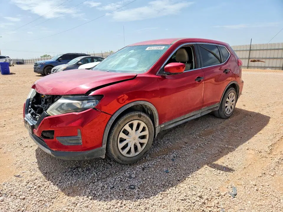 JN8AT2MT4HW393008 — 2017 Nissan Rogue, Передняя часть, фото до ремонта