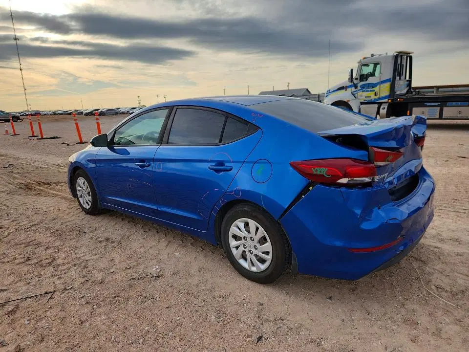 2018 HYUNDAI ELANTRA VIN 5NPD74LF6JH349589 фото 3