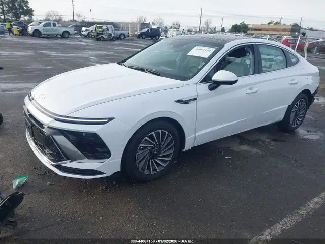 2025 Hyundai Sonata Hybrid Limited VIN KMHL54JJ3SA125368 фото 2