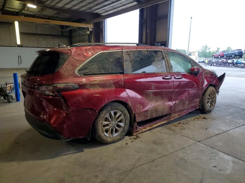 5TDJSKFCXSS166473 — 2025 Datsun Sienna, опрокидывание, фото до ремонта
