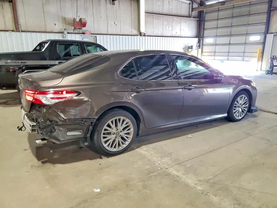 2018 TOYOTA CAMRY VIN 4T1B11HK7JU095826 фото 3