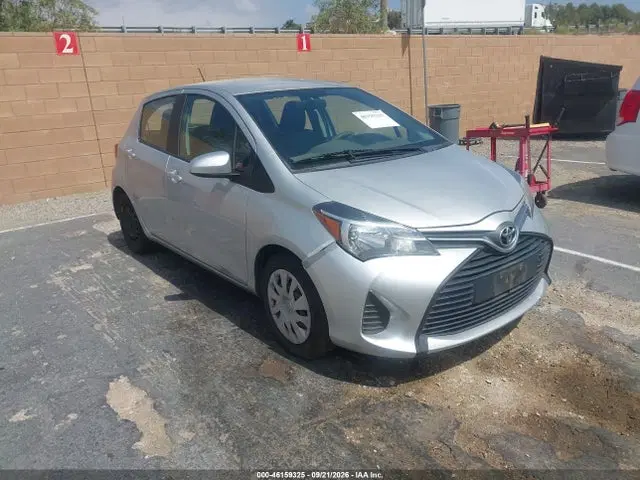 VNKKTUD39FA016011 — 2015 Toyota Yaris L, Естественный износ, фото до ремонта