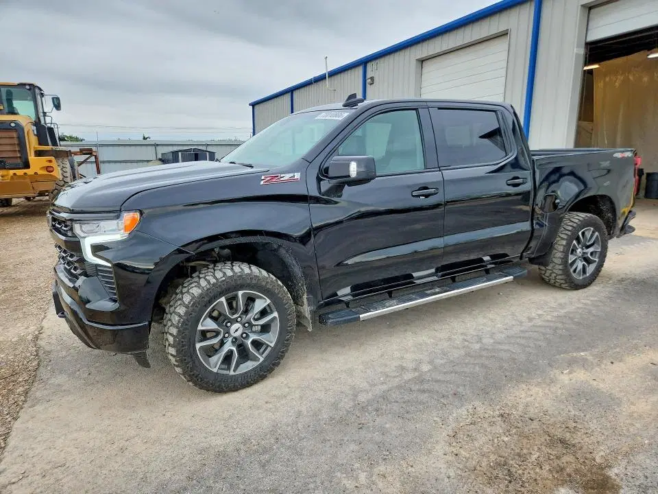 2023 CHEVROLET SILVERADO VIN 2GCUDDED6P1133529 фото 2