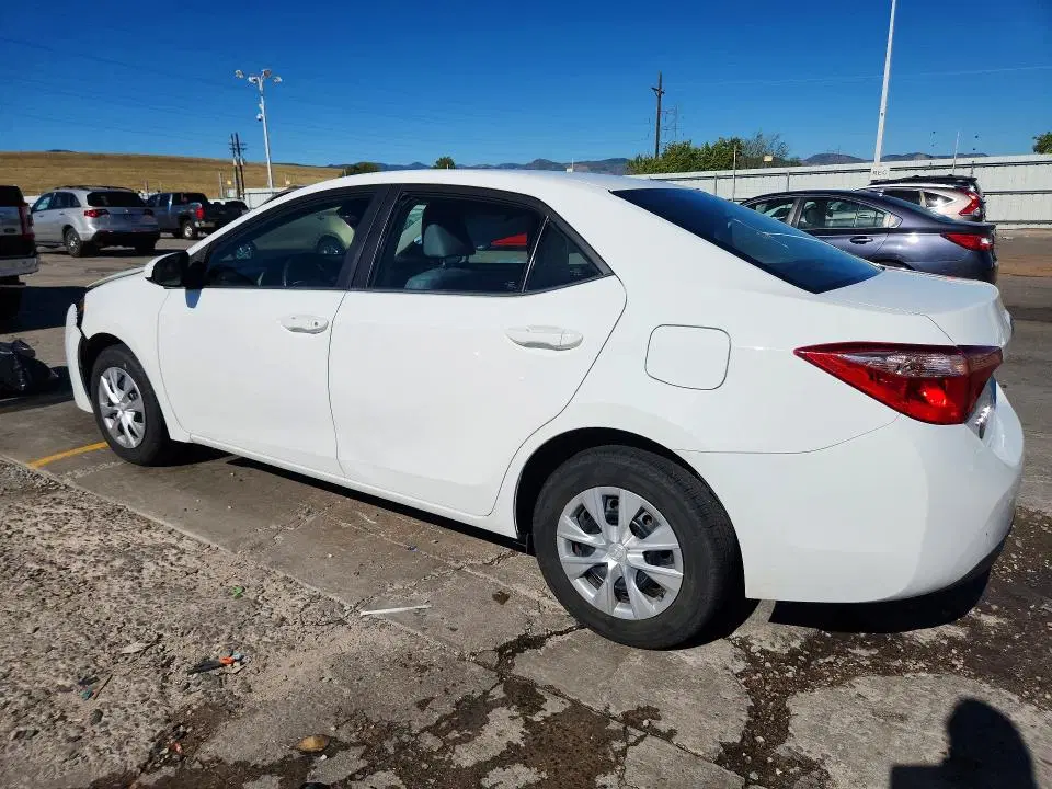 2018 Toyota Corolla VIN 5YFBURHE3JP790211 фото 2