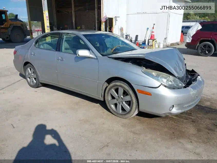 JTHBA30G255066899 — 2005 Lexus ES, передняя часть, фото до ремонта