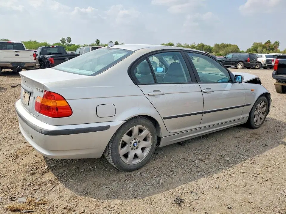 2005 BMW 325 VIN WBAEV33475KW18383 фото 3