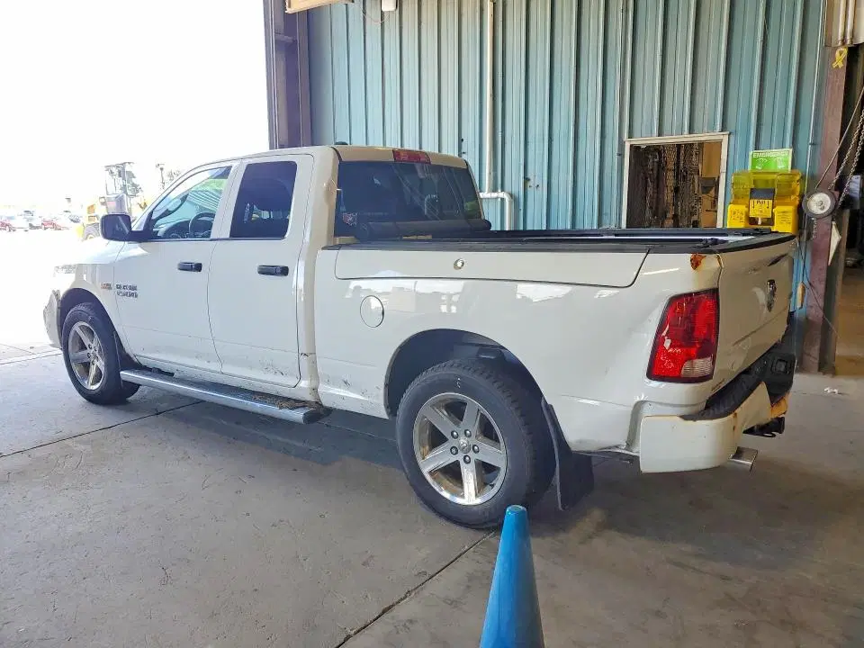 2013 RAM 1500 VIN 1C6RR7FT3DS549345 фото 2