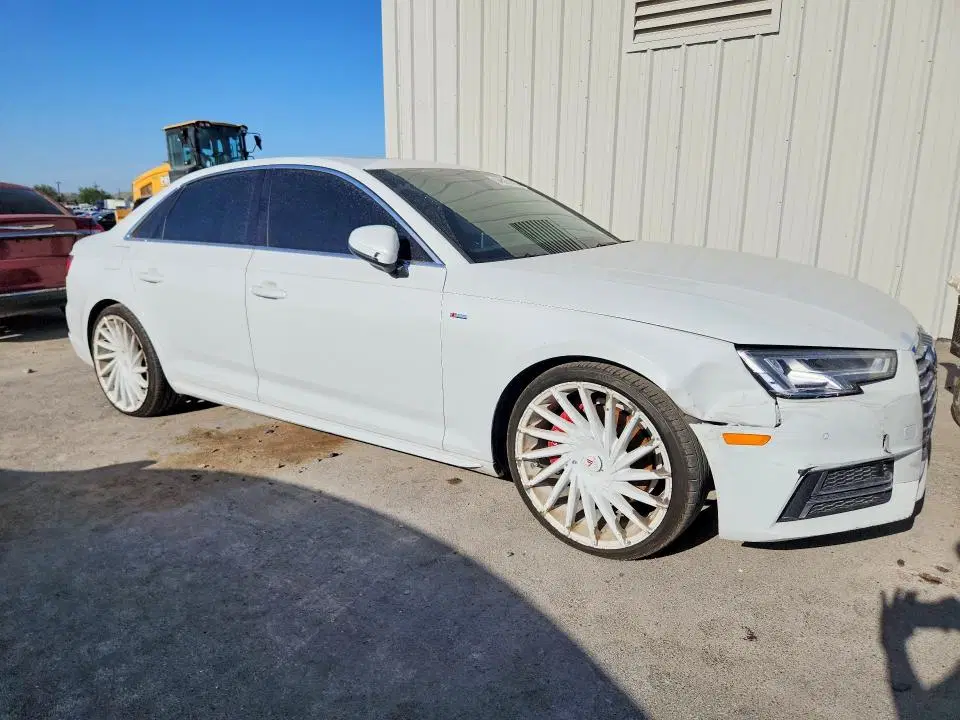 2017 AUDI A4 VIN WAUENAF4XHN016256 фото 4