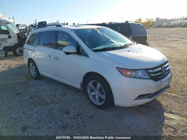 5FNRL5H62GB514206 — 2016 Honda Odyssey EX-L, Задняя часть, фото до ремонта