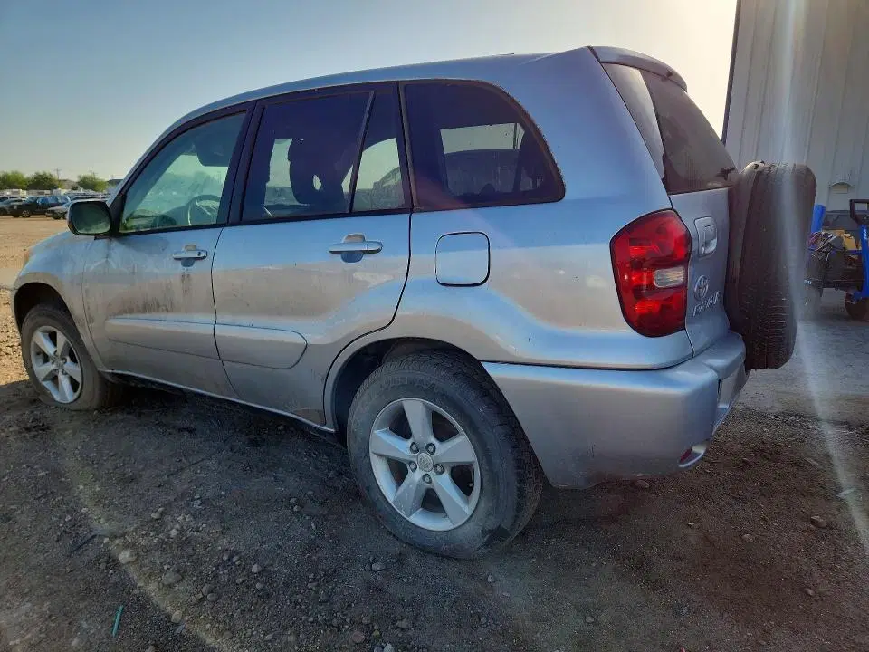 2005 TOYOTA RAV4 VIN JTEGD20V050048319 фото 2
