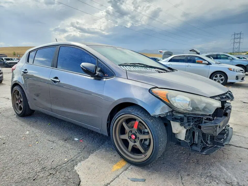 2016 KIA FORTE5 VIN KNAFZ5A35G5634100 фото 4