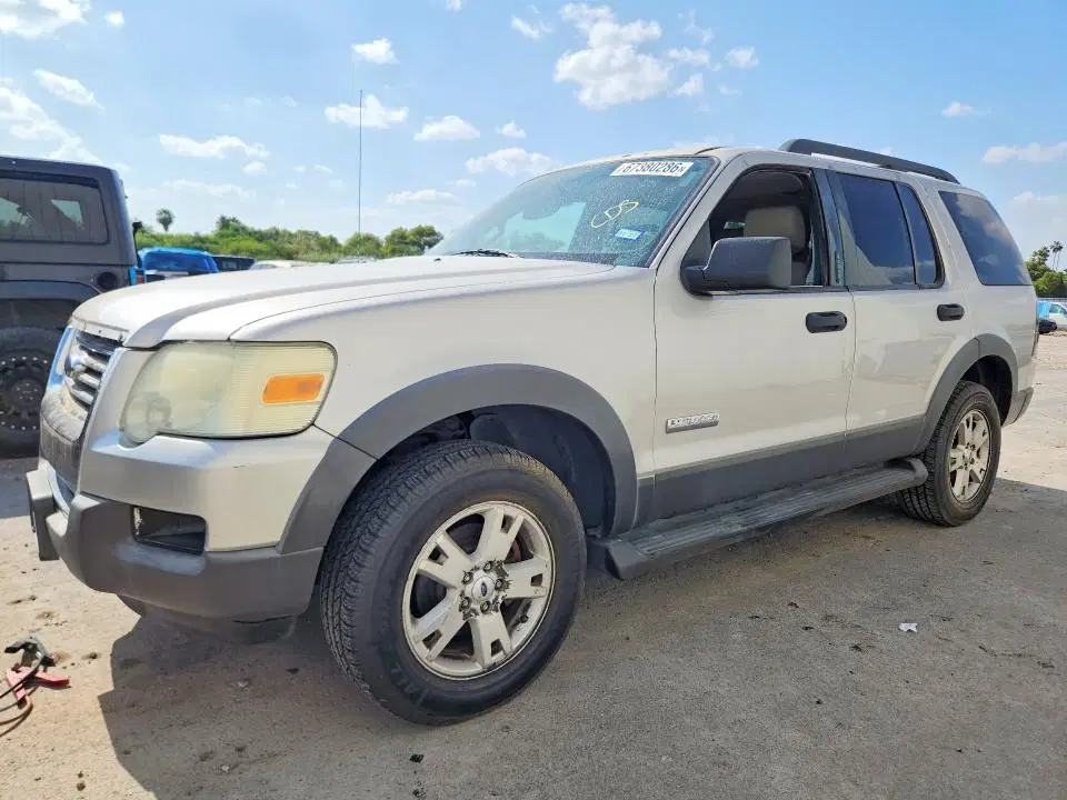 1FMEU63E16UA92267 — 2006 Ford Explorer, Механические повреждения, фото до ремонта