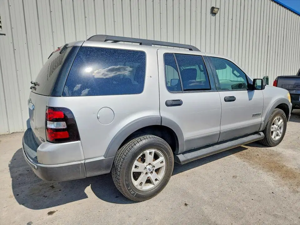 2006 FORD EXPLORER VIN 1FMEU63E16UA92267 фото 3