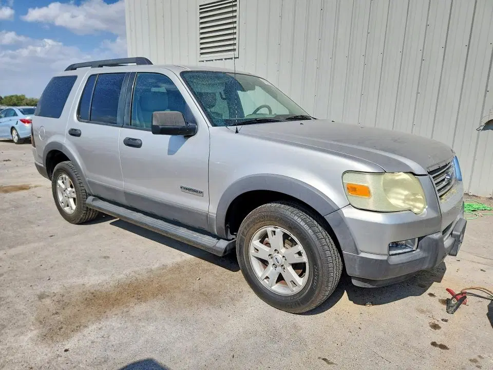 2006 FORD EXPLORER VIN 1FMEU63E16UA92267 фото 4