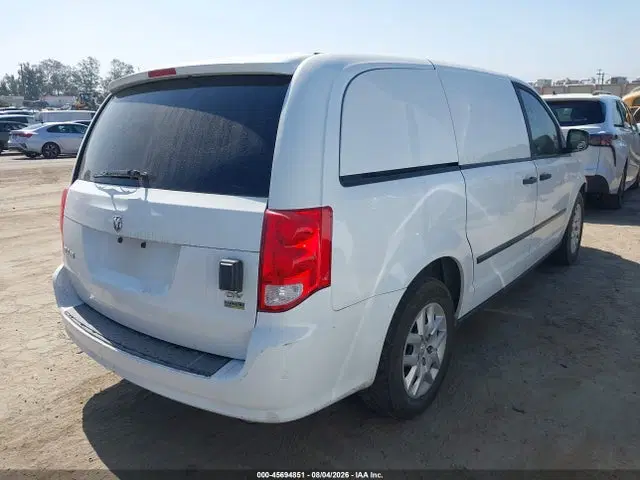 2015 RAM Cargo Tradesman VIN 2C4JRGAG4FR681406 фото 4