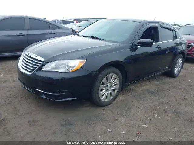 2014 Chrysler 200 LX VIN 1C3CCBAB2EN104861 фото 2