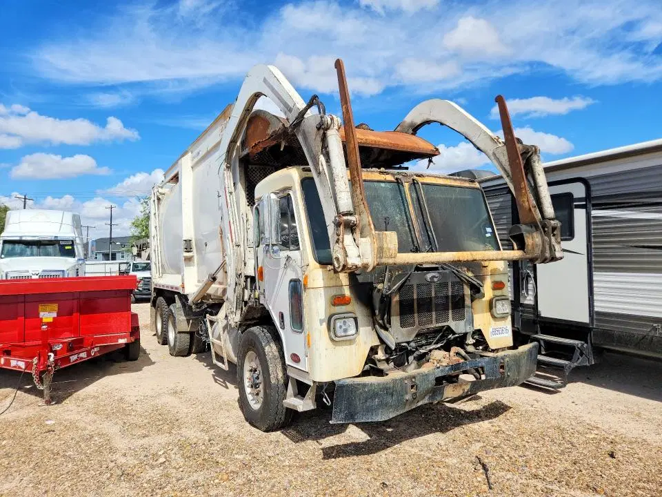 2020 PETERBILT 520 VIN 3BPDL70X5LF105931 фото 4
