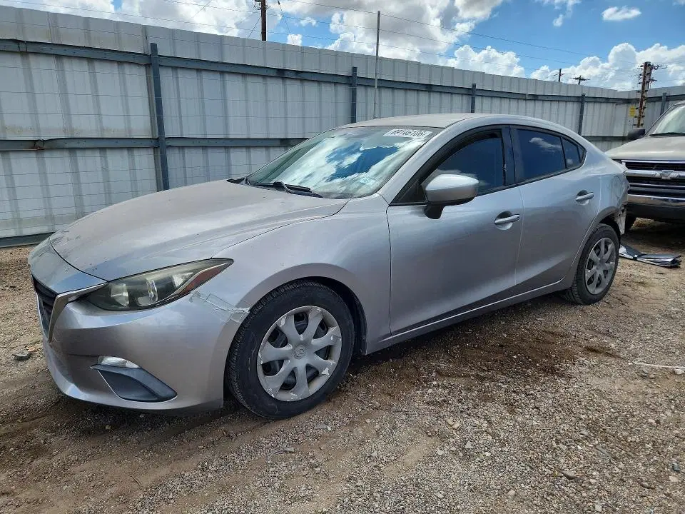 3MZBM1U72FM194303 — 2015 Mazda 3, задняя часть, фото до ремонта