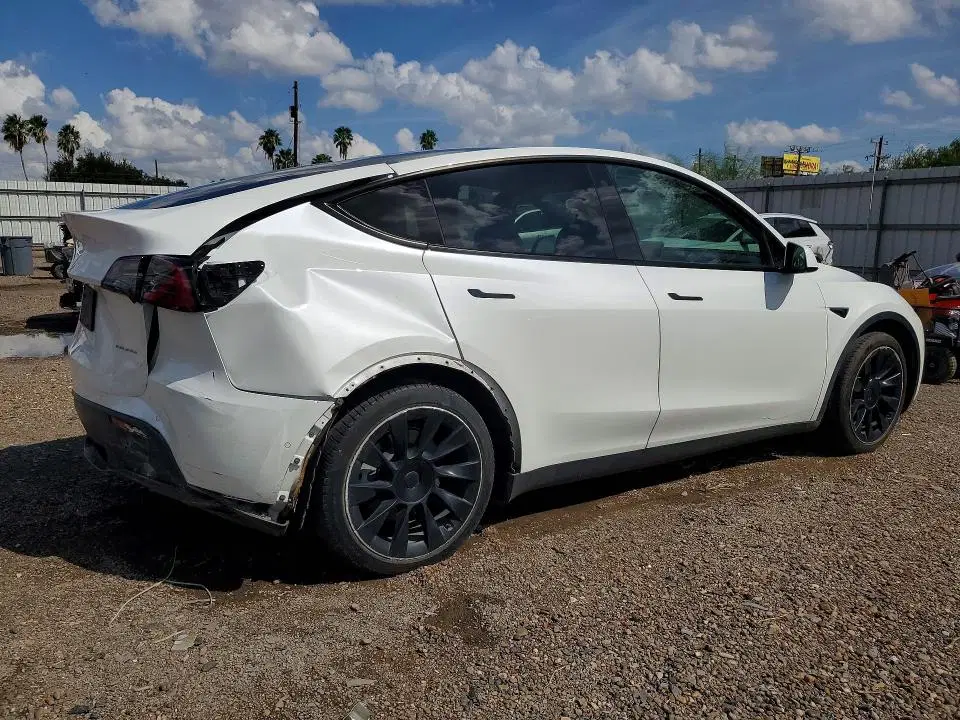 2021 TESLA MODEL Y VIN 5YJYGDEE2MF256321 фото 3