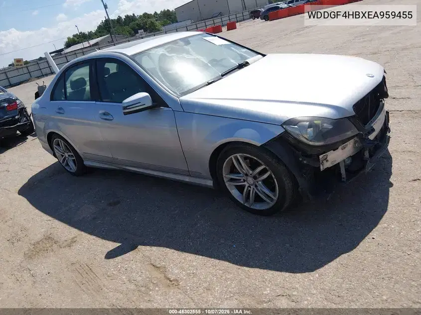 WDDGF4HBXEA959455 — 2014 Mercedes C-klasse, передняя часть, фото до ремонта