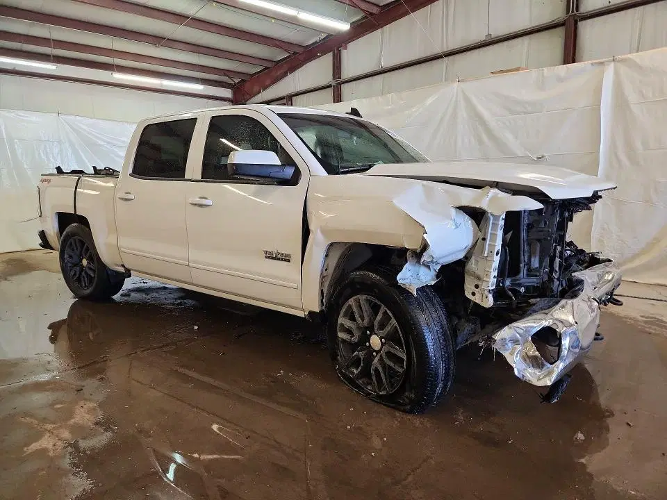 2017 CHEVROLET SILVERADO VIN 3GCUKREC7HG282678 фото 4