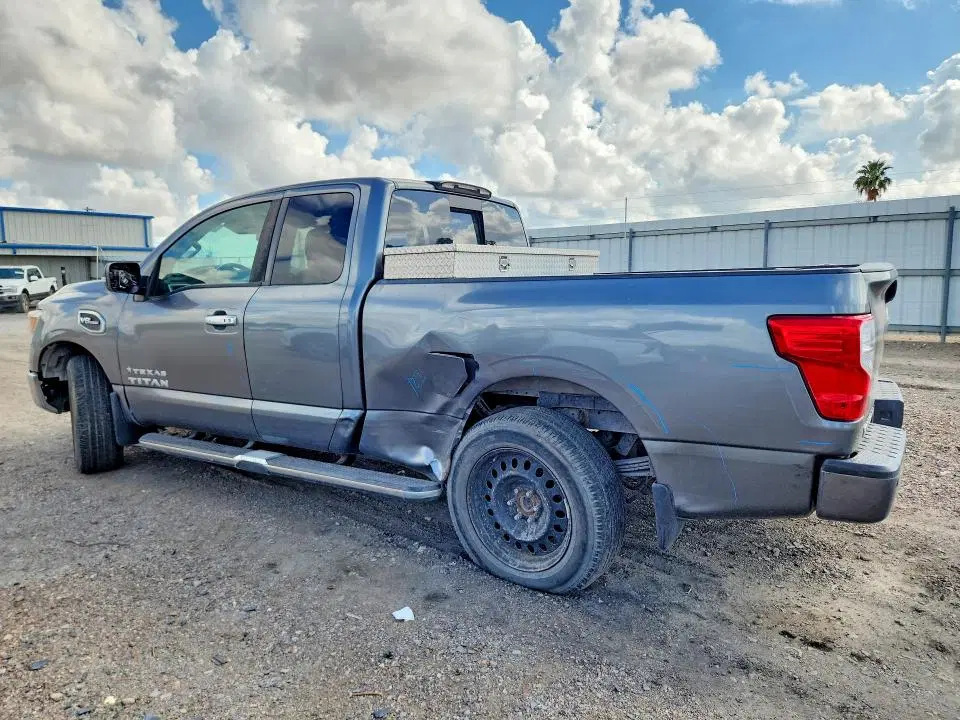 2017 NISSAN TITAN VIN 1N6AA1C61HN572018 фото 2