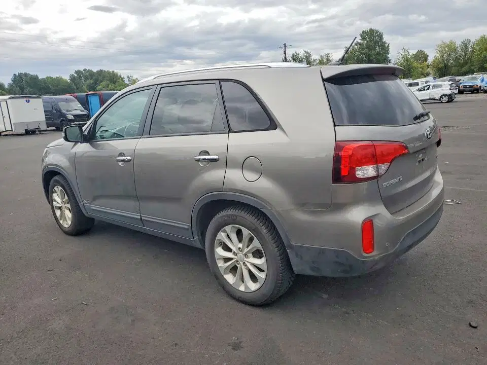 2015 KIA Sorento VIN 5XYKUDA72FG628340 фото 2