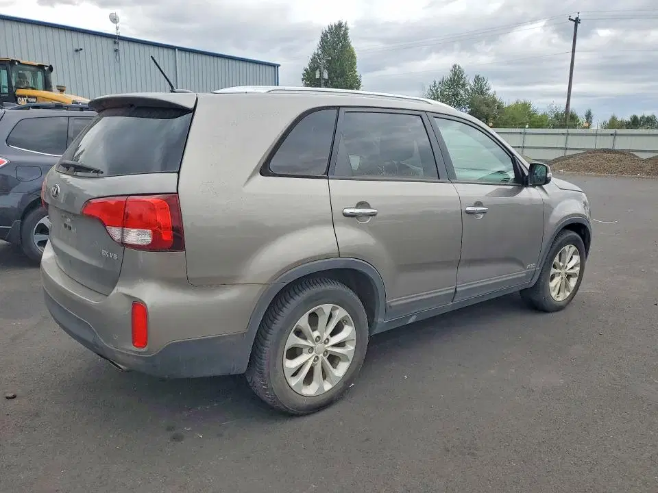 2015 KIA Sorento VIN 5XYKUDA72FG628340 фото 3